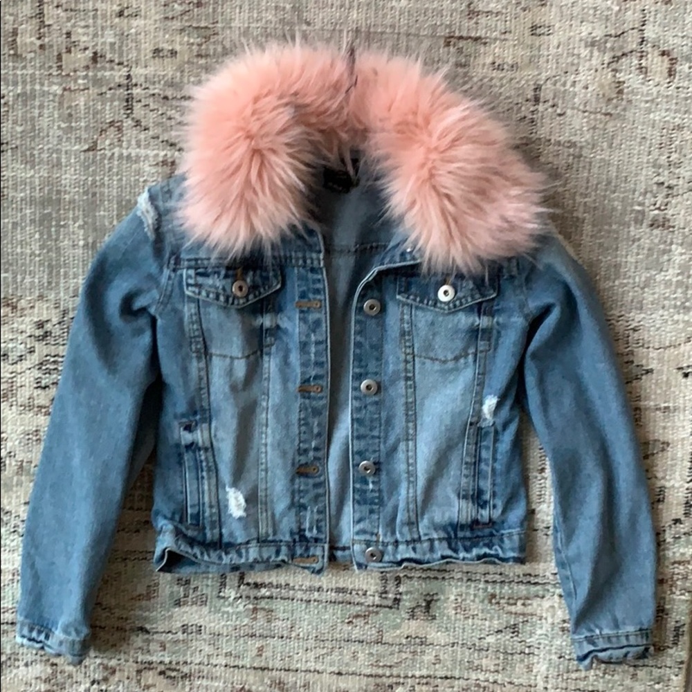 Forever21 pink fur trimmed distressed Jean jacket